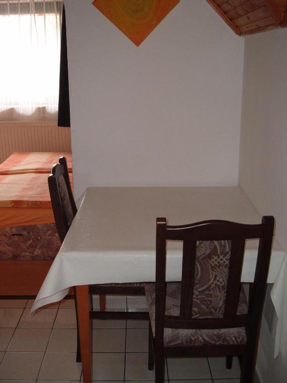 Apartman Heviz Holiday Buitenkant foto